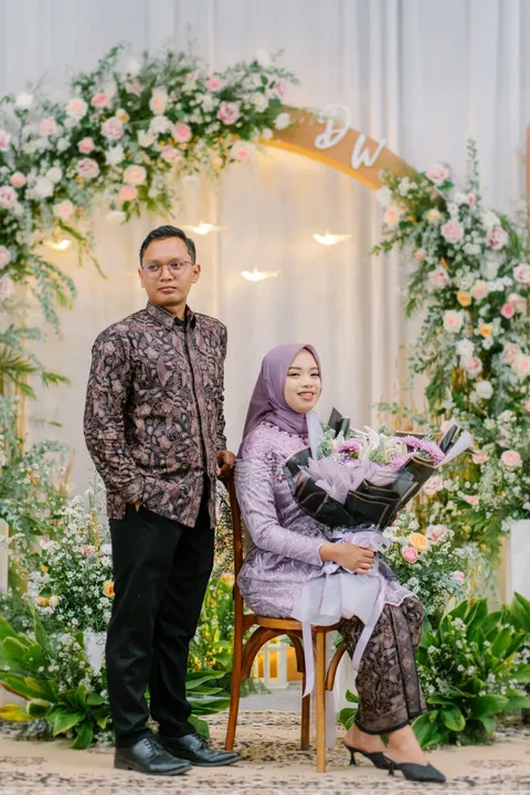 Foto sampul undangan Wahyu & Dinda