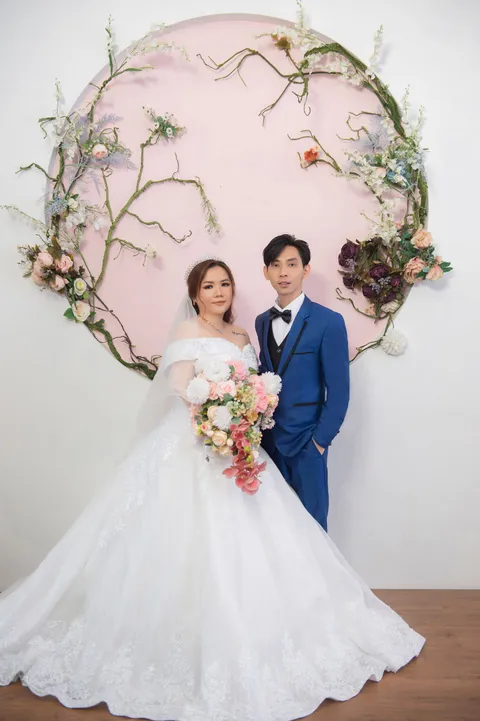 Foto sampul undangan Mimi Susanti & Yanto