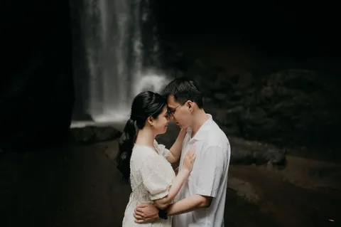 Foto sampul undangan Sandra & Indra