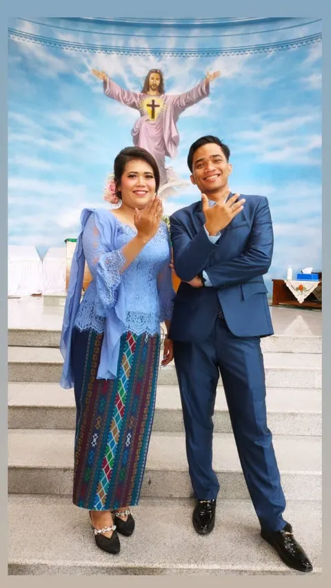 Foto sampul undangan Septiani & Carlos