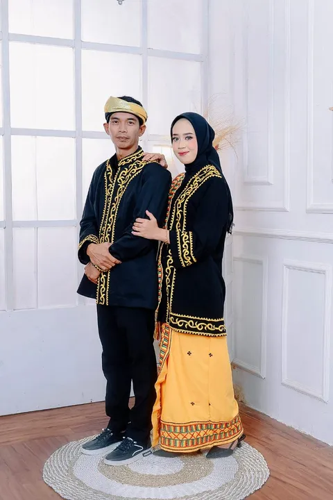 Foto sampul undangan Jam & Fitri