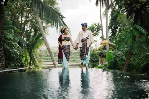 Foto sampul undangan Goldyna & Gusderi