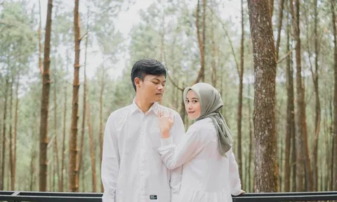 Foto sampul undangan Sidik & Yunita