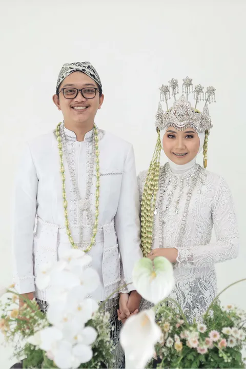 Foto sampul undangan Rhahmat & Fitri