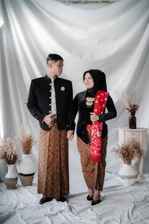 Foto sampul undangan Zandi & Aziz