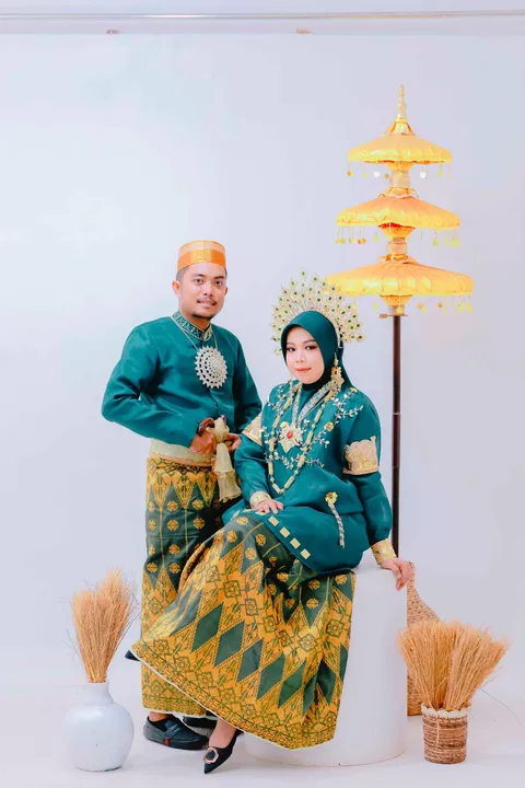 Foto sampul undangan Ami & Eka