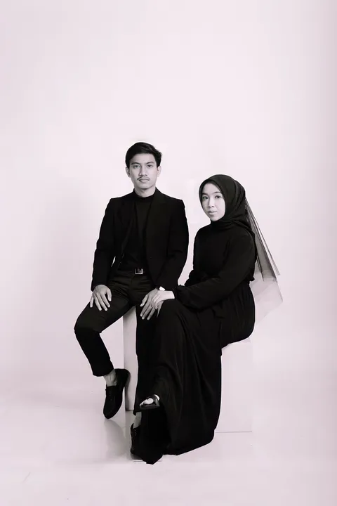 Foto sampul undangan Pradhita & Rocky