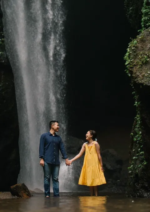 Foto sampul undangan Nadia Avery & Lawrence Supian