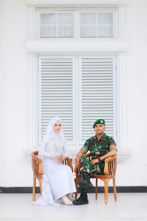 Foto sampul undangan Melati & Apri