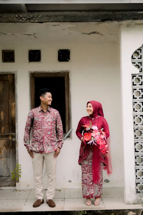 Foto sampul undangan Maura & Zendik