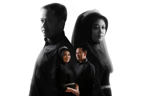 Foto sampul undangan Indah & Eko