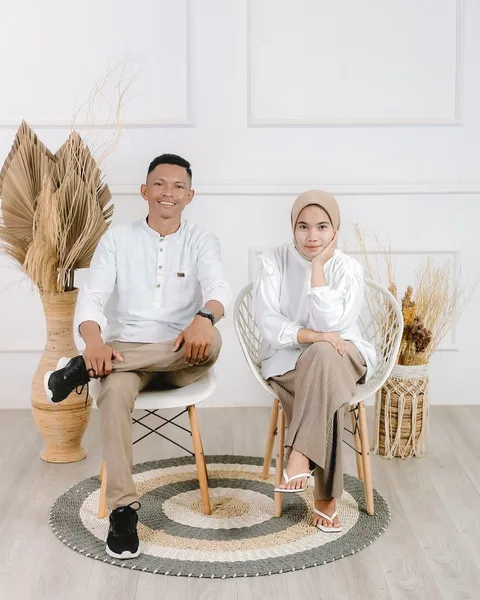 Foto sampul undangan Sawal & Ika