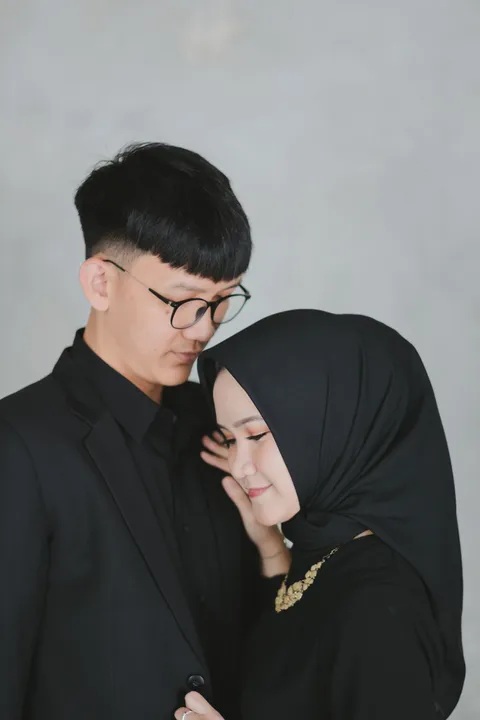 Foto sampul undangan Kofa & Riyan