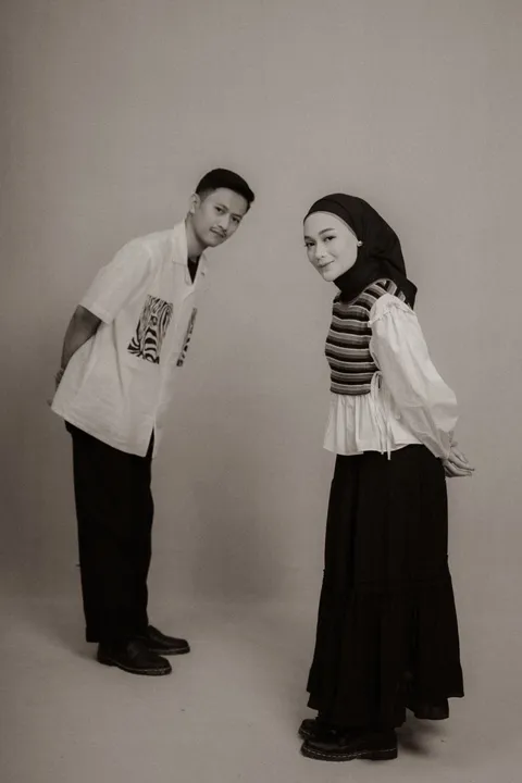 Foto sampul undangan Karina & Vicky