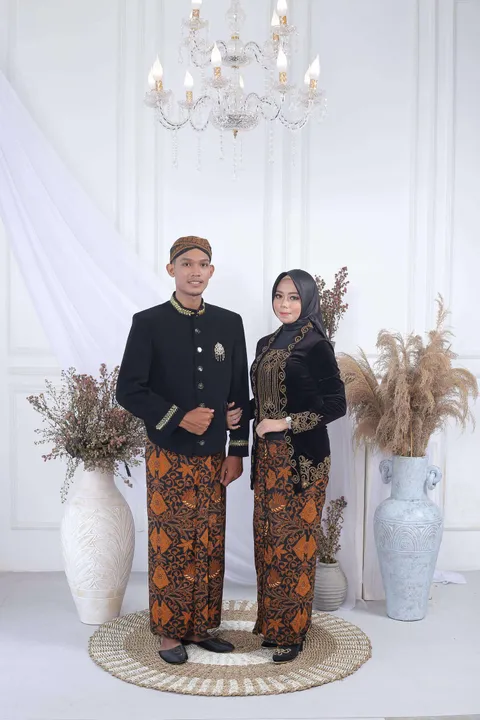 Foto sampul undangan Sintya & Asyif