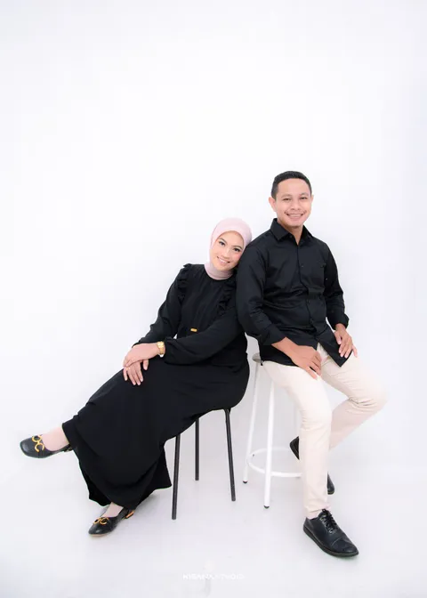Foto sampul undangan Tia & Adit