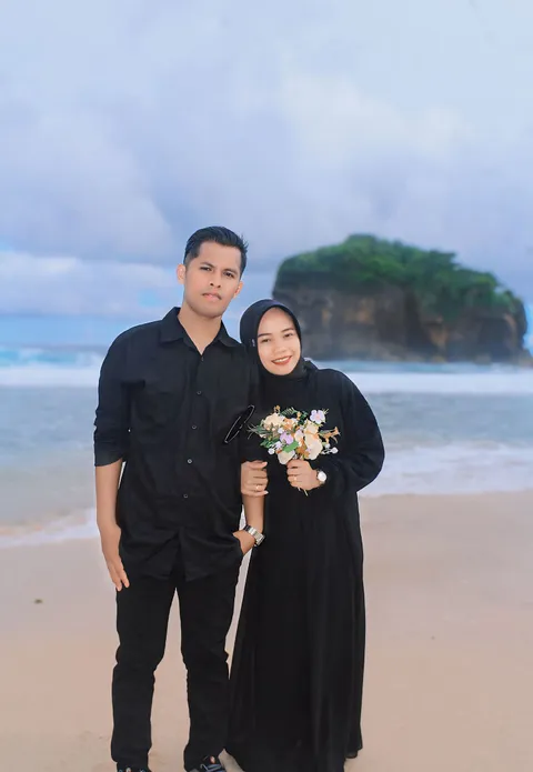 Foto sampul undangan Arifin & Fidhoh