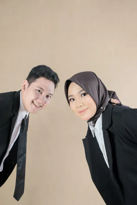 Foto sampul undangan Indah & Dwica