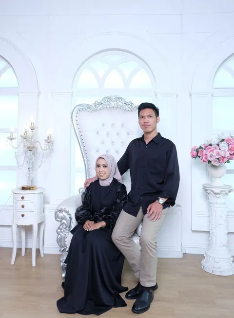 Foto sampul undangan Indah & Puguh