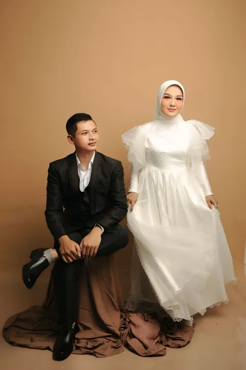 Foto sampul undangan Poni & Fajar