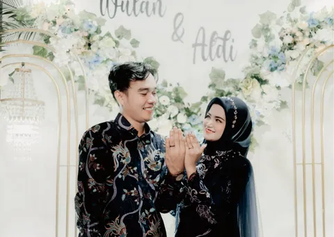 Foto sampul undangan Wulan & Aldi