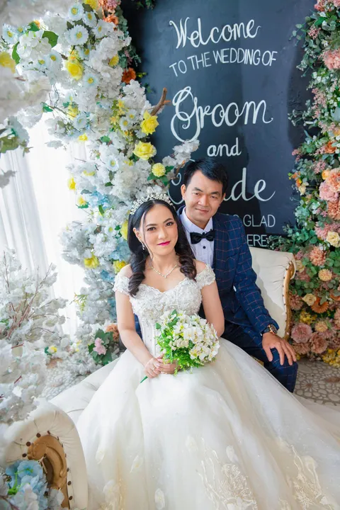 Foto sampul undangan Juliana & Abui