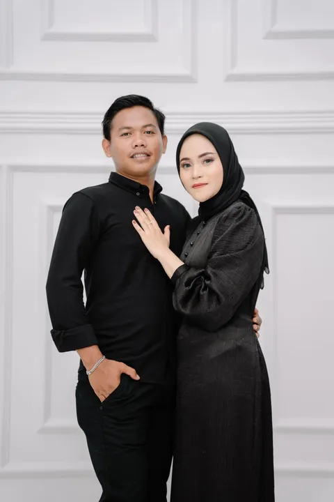 Foto sampul undangan Rica & Reza
