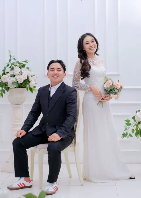Foto sampul undangan Adelia & Kiki