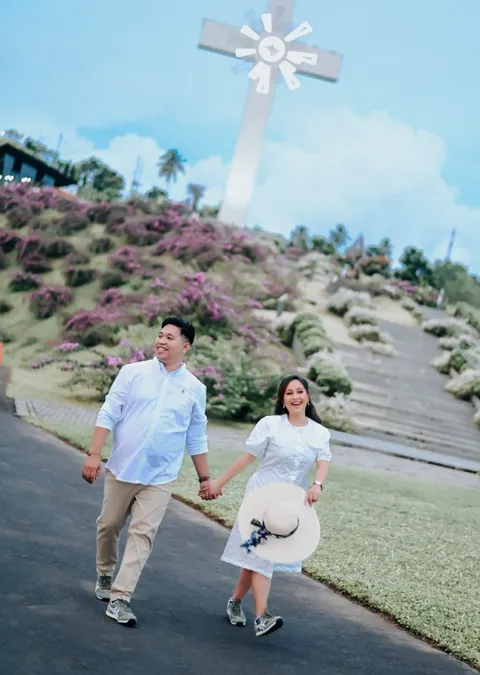 Foto sampul undangan Tari & Othey
