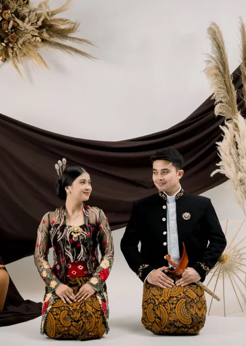 Foto sampul undangan Nana & Aziz