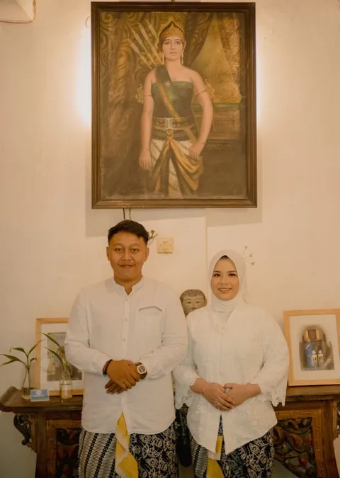 Foto sampul undangan Wan & Pria