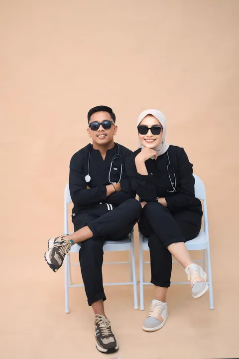 Foto sampul undangan Amba & Tari