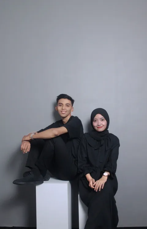 Foto sampul undangan Madan & Yuni