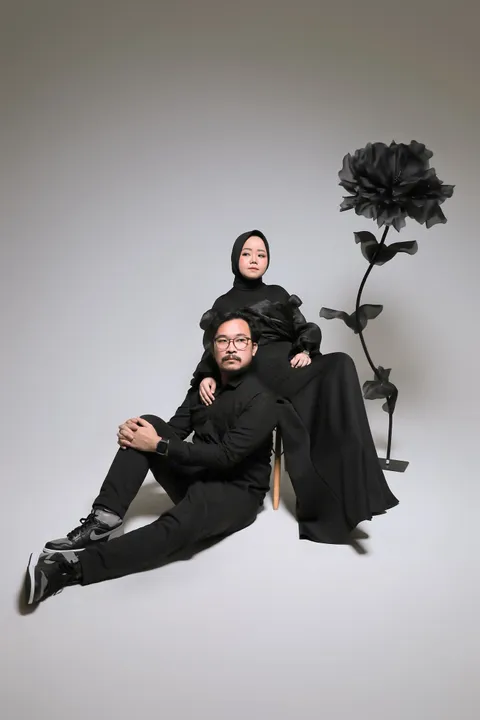 Foto sampul undangan Luthfan & Devia