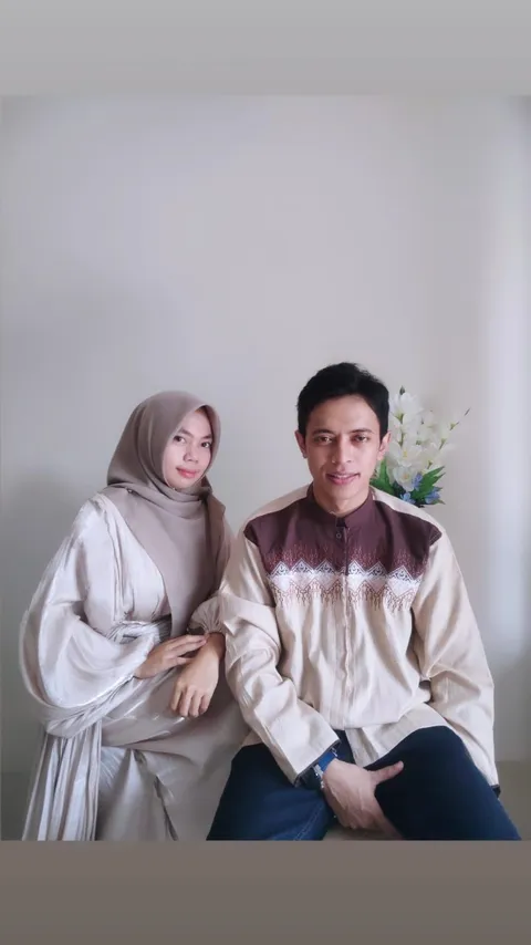Foto sampul undangan Hanafi & Yuni
