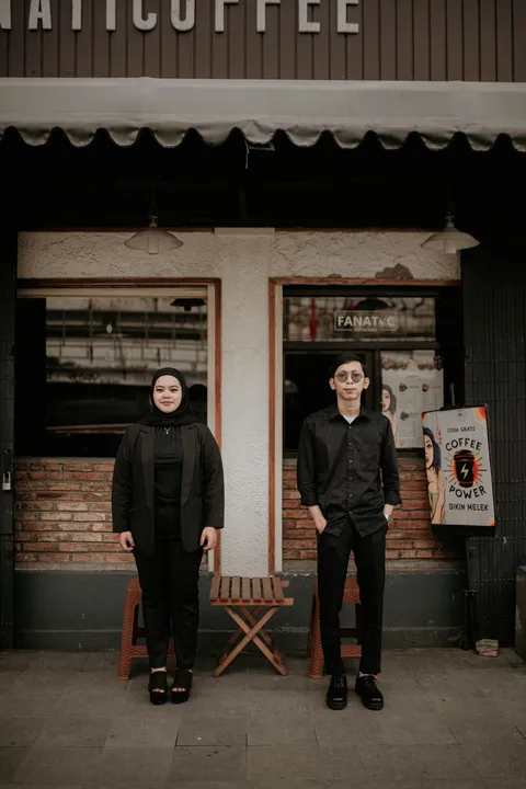 Foto sampul undangan Vina & Dika