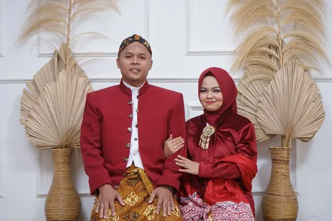 Foto sampul undangan Melly Widya & Syarifudin