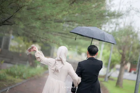 Foto sampul undangan Dina & Dhani