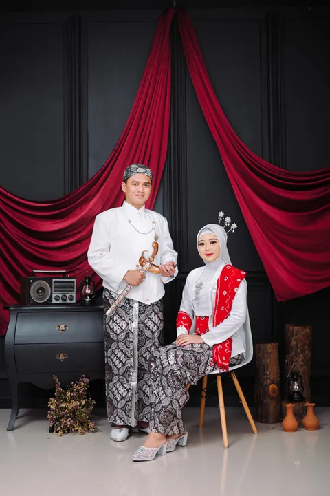 Foto sampul undangan Hasan & Resa