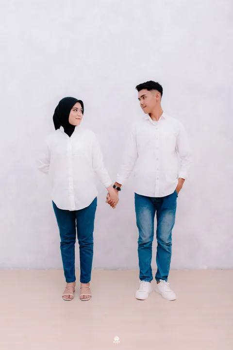 Foto sampul undangan Jodi & Mila