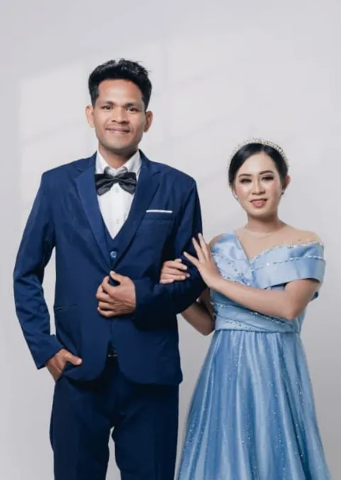Foto sampul undangan Ucy & Iton