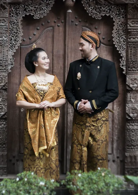 Foto sampul undangan Arnold & Puspa
