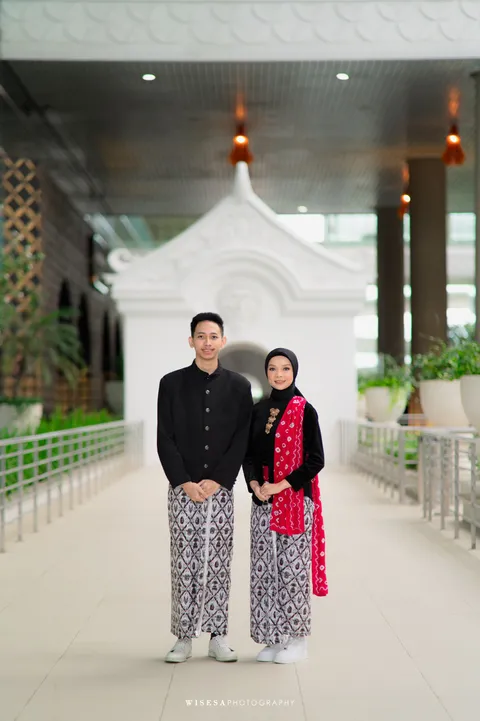 Foto sampul undangan Mitha & Naufal