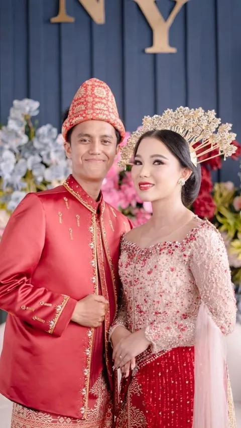Foto sampul undangan Yogi & Naya