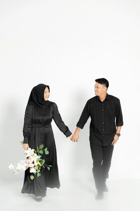 Foto sampul undangan Azhar & Ajeng