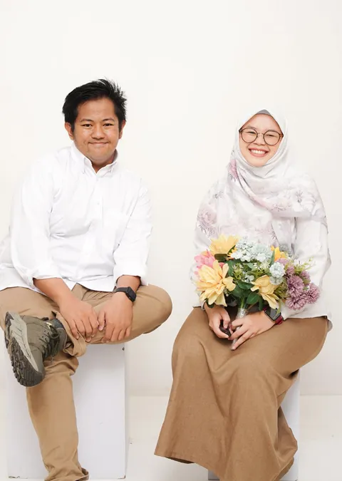 Foto sampul undangan Heri & Delfi