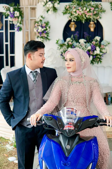 Foto sampul undangan Eva & Fahri