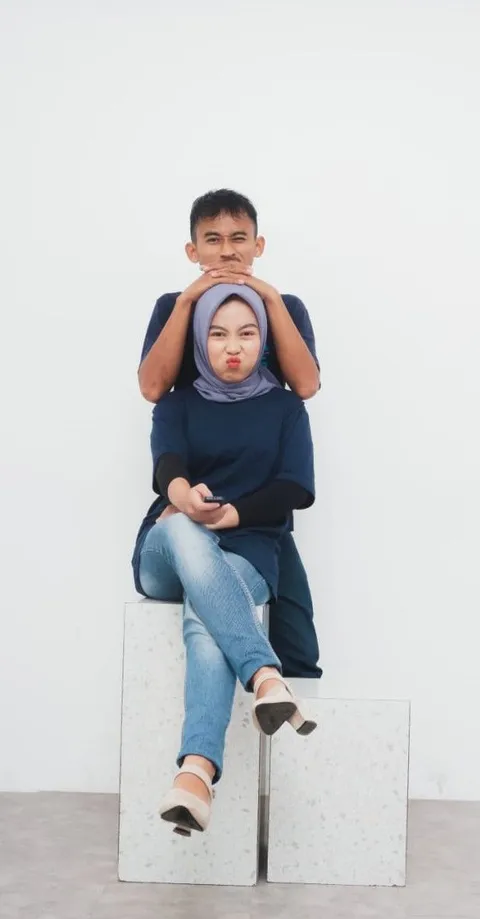 Foto sampul undangan Silva & Idan