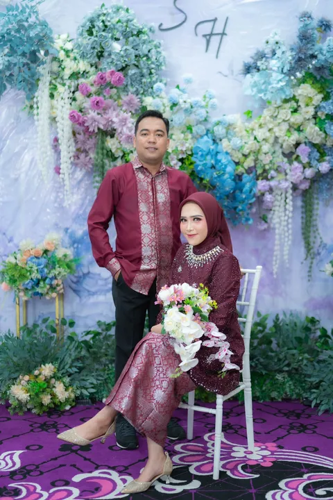 Foto sampul undangan Sani & Khairul