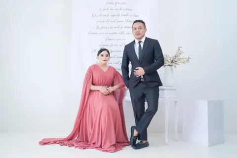 Foto sampul undangan Lulu & Mefi